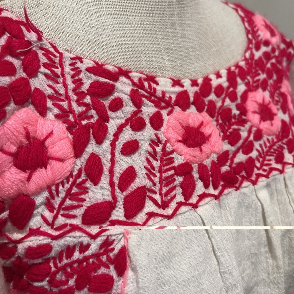 Vintage Hand-Embroidered Girls XL Linen Shirt Hispanic Gauzy Pockets Pink White - Picture 3 of 7